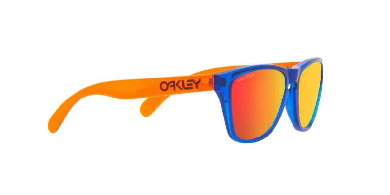 OAKLEY
