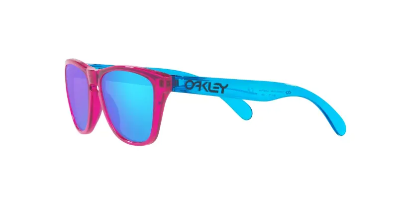 OAKLEY