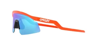 OAKLEY