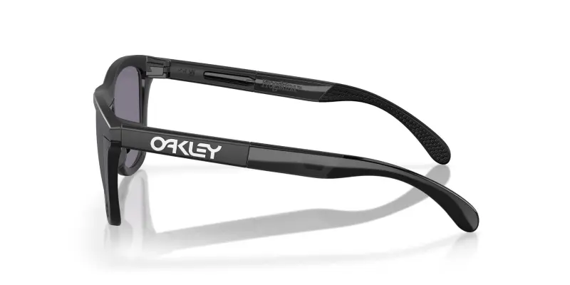 OAKLEY